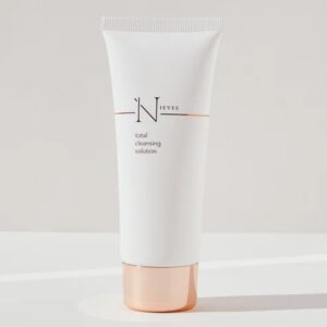NIEVES ALVAREZ TOTAL CLEANSING SOLUTION 100ML
